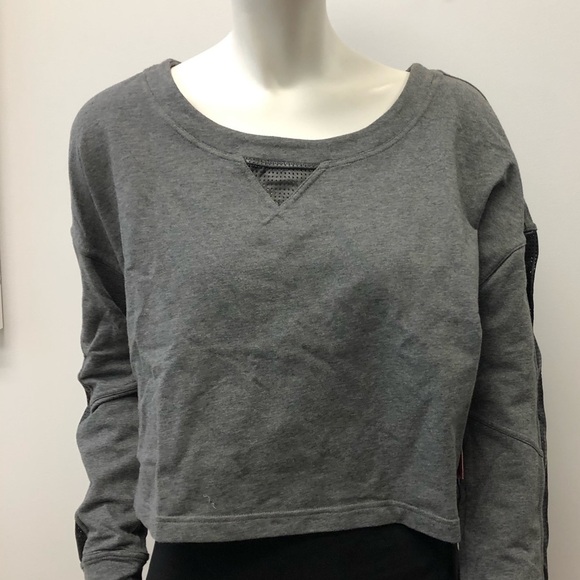 New with tags Betsy Johnson sweatshirt SZ medium - Picture 1 of 3